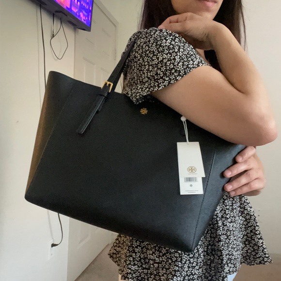 New , Authentic Tory Burch Emerson tote bag - Picture 11 of 14